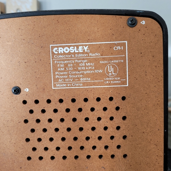 Crosley collector's edition radio - Picture 9 of 12